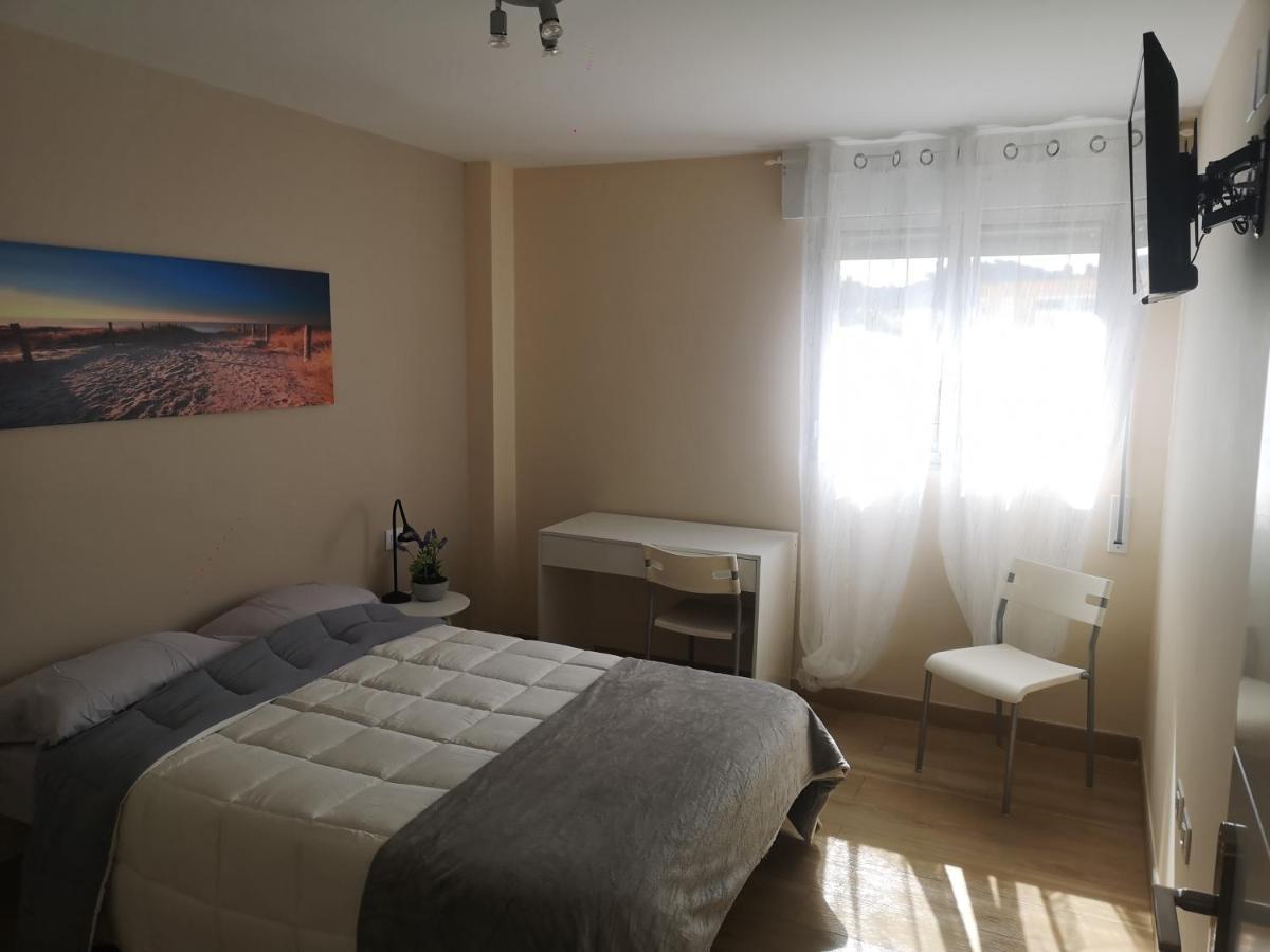 Hostal Mari En La Laguna, Alquiler Habitacion Privada En Hostal, 6 Habitaciones Cerca De La Universidad Y Aeropuerto Norte, 3 Banos Compartidos 拉拉古纳 外观 照片